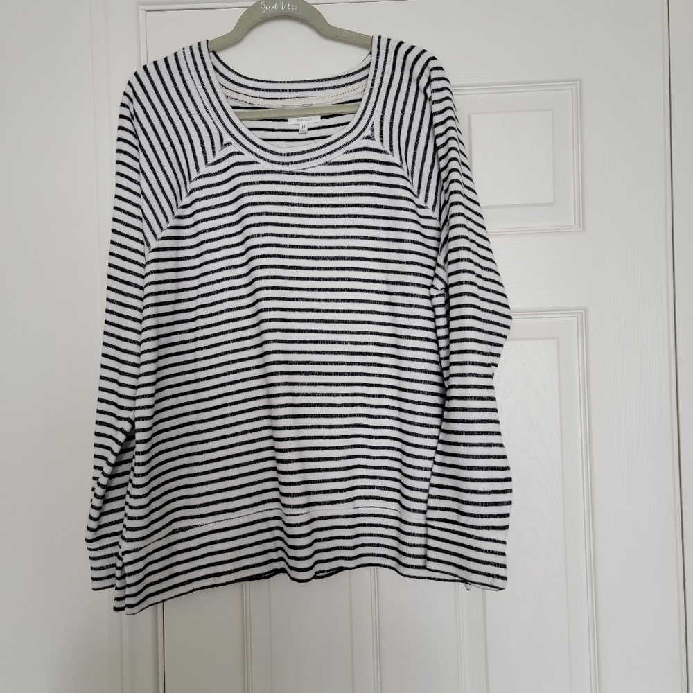 Striped sweatshirt